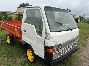 Toyota Dyna100