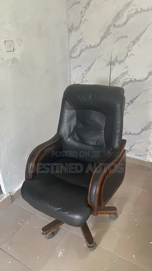 Clean Office Chair for Sale