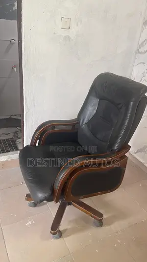 Clean Office Chair for Sale