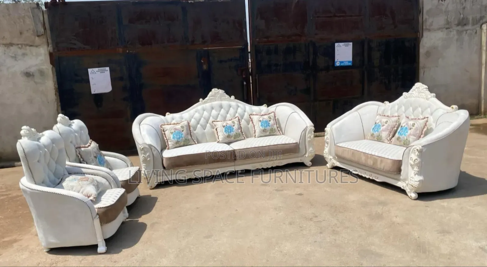 Royal Sofa Fabric Chairs by 7Seaters