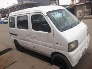 Suzuki Every 2010 White