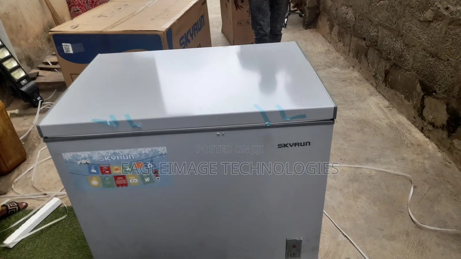 Business Provision Skyrun 260L Deep Freezer Unit