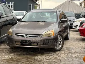 Honda Accord 2007 Gold