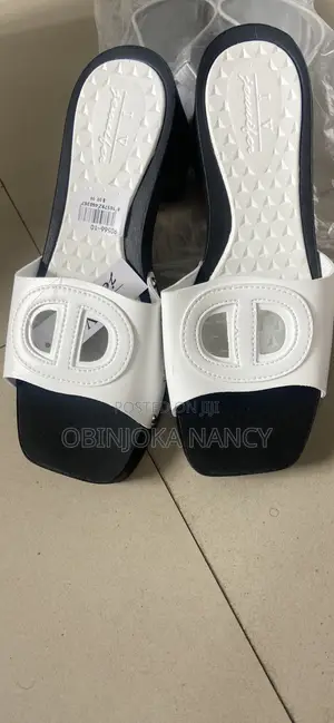 Jennifer Shoe