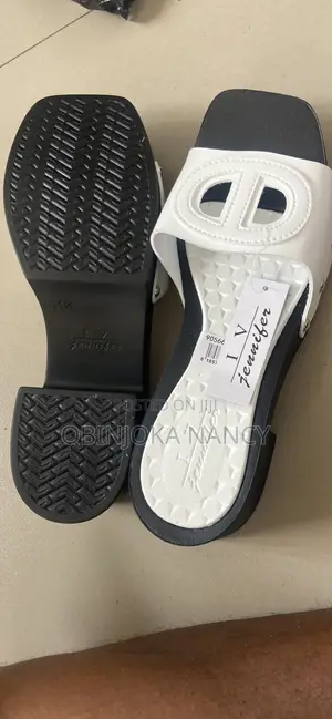 Jennifer Shoe