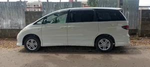 Toyota Estima 2004 White