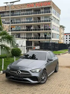 Mercedes-Benz C300 2024 Burgundy