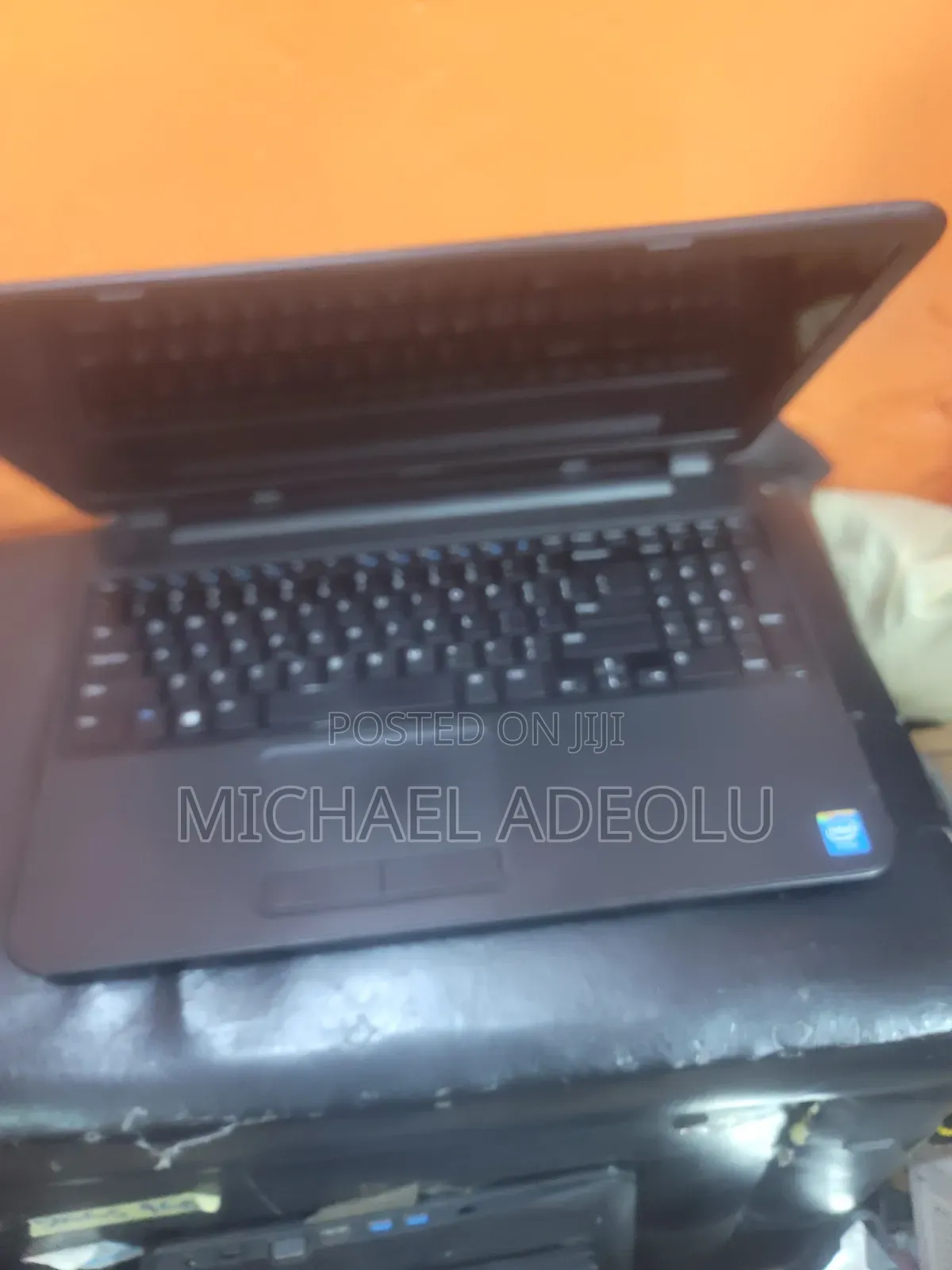 Laptop Dell Inspiron 15 3531 4GB Intel Pentium HDD 250GB
