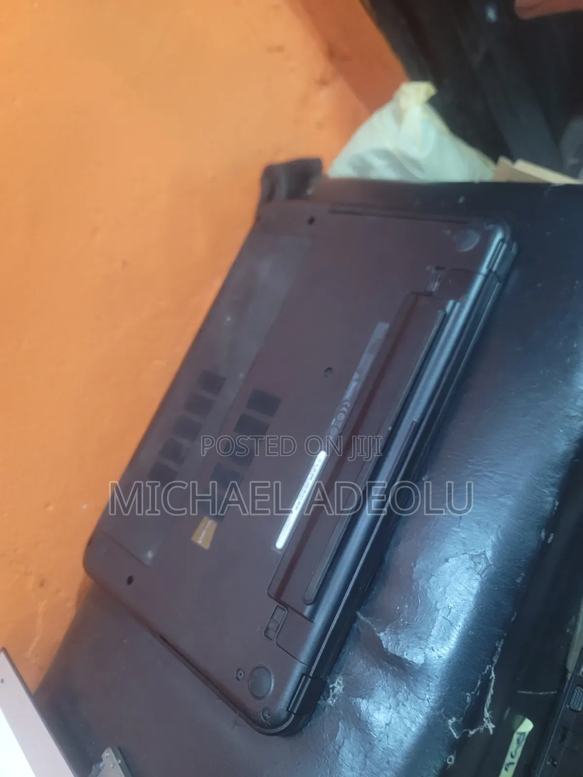 Laptop Dell Inspiron 15 3531 4GB Intel Pentium HDD 250GB