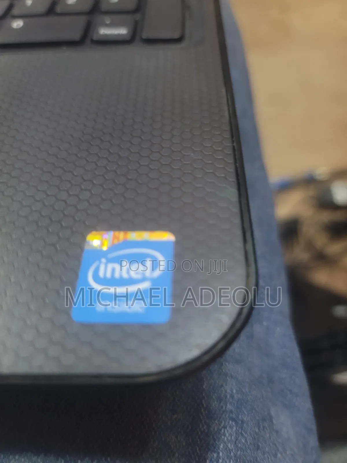 Laptop Dell Inspiron 15 3531 4GB Intel Pentium HDD 250GB