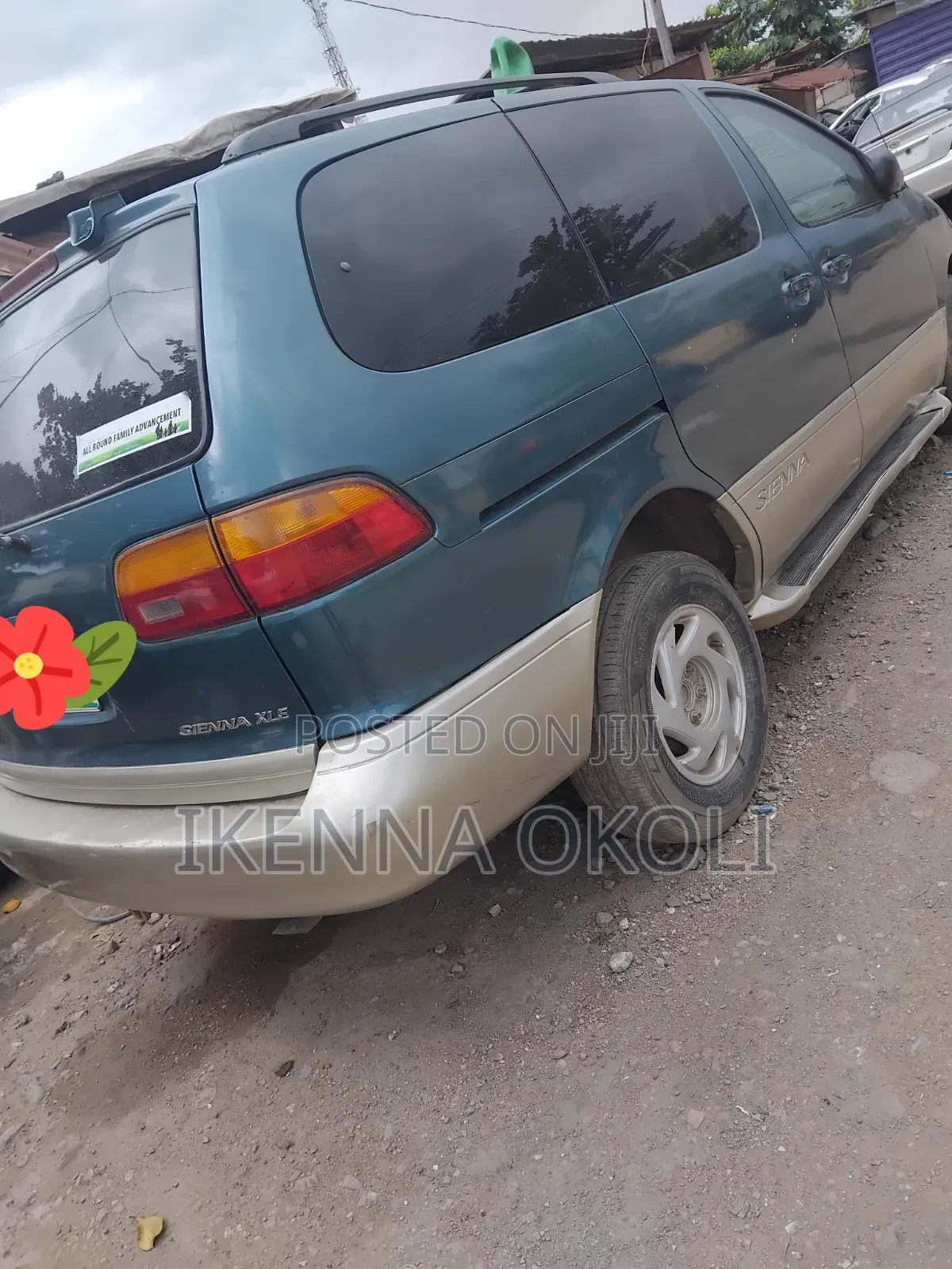 Toyota Sienna 2000 Blue