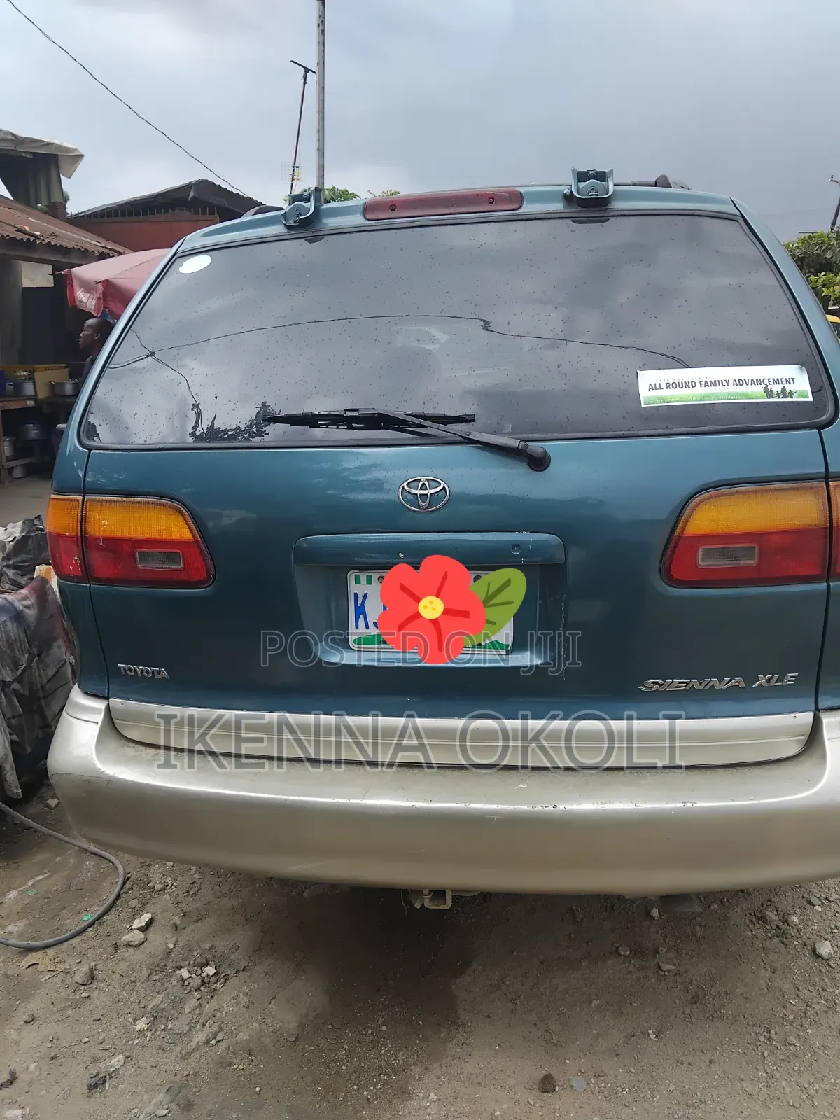 Toyota Sienna 2000 Blue
