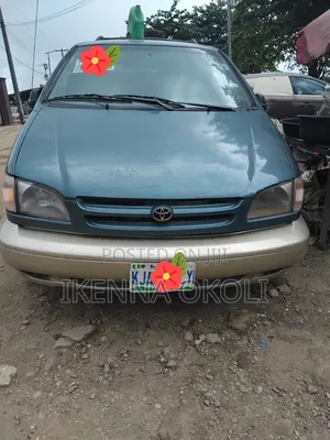 Toyota Sienna 2000 Blue