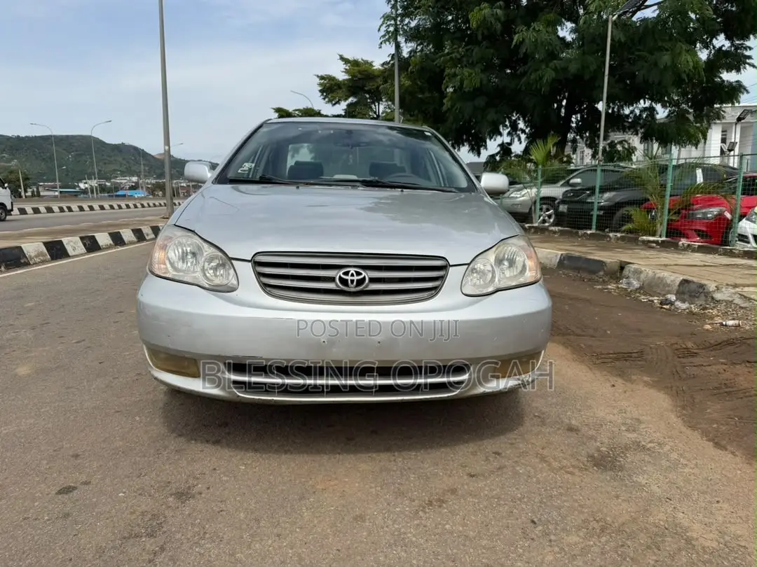 Toyota Corolla LE 2004 Silver
