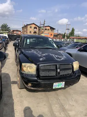 Dodge Dakota Quad Cab 4x4 2006 Black