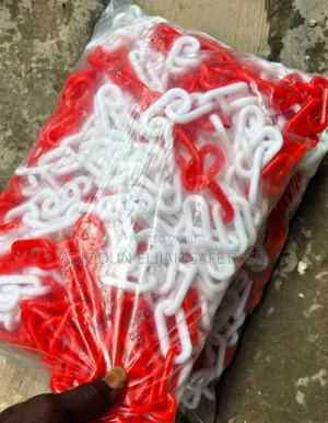 Original Quality Plastic Chain 8mm by 25 Meters Length