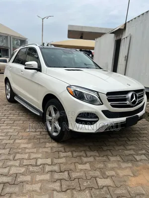 Mercedes-Benz GLE-Class GLE 320 4MATIC 2017 White