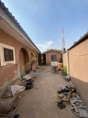 3bdrm Bungalow in Fha, Nyanya for sale