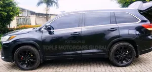 Toyota Highlander Limited 4dr SUV AWD (3.5L 6cyl 6A) 2015 Black