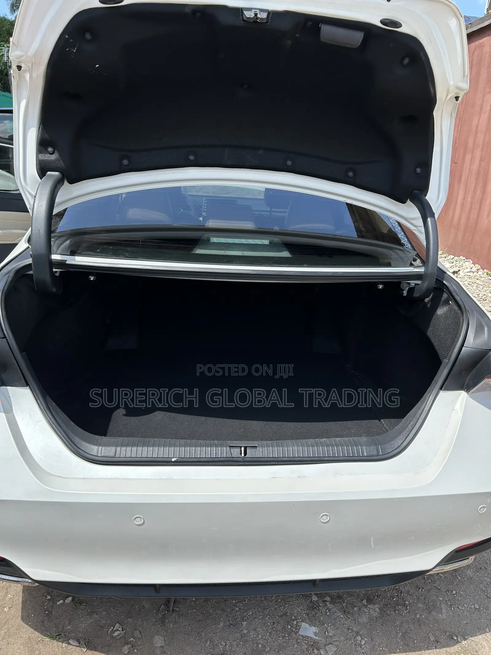 Toyota Avalon 2021 White