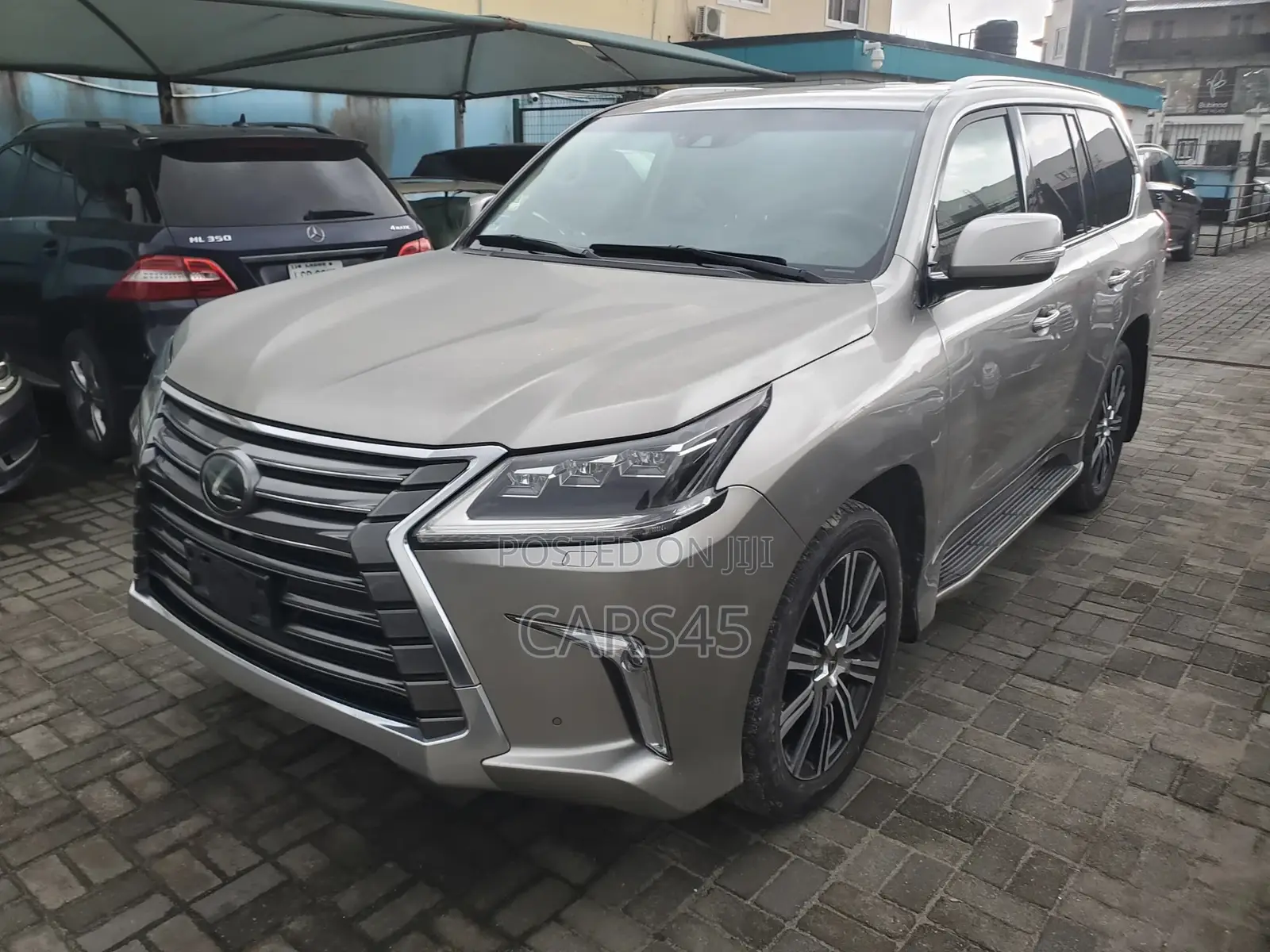 Lexus LX 2018 Gray