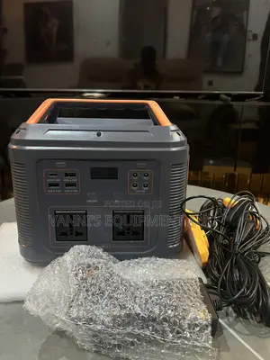 300W Portable Solar Power Generator (LiFePO4 Battery)