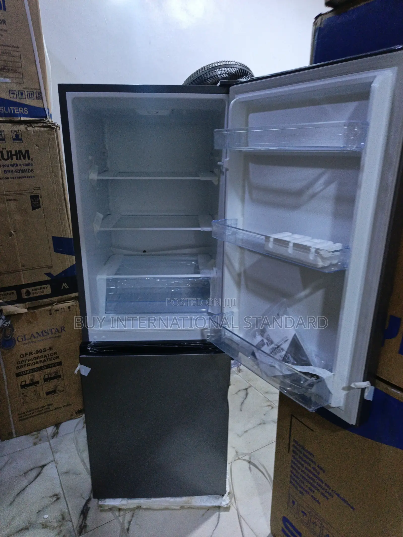 Hisense 225l Bottom Freezer Refrigerator With Adjustable Temperature