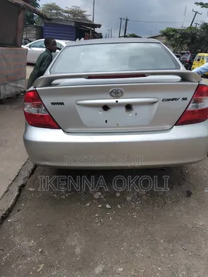 Toyota Camry 2004 Silver