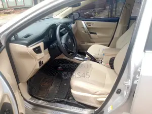 Toyota Corolla 2015 Silver