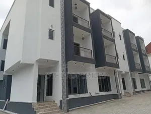 4bdrm Duplex in Jahi Gilmore for sale