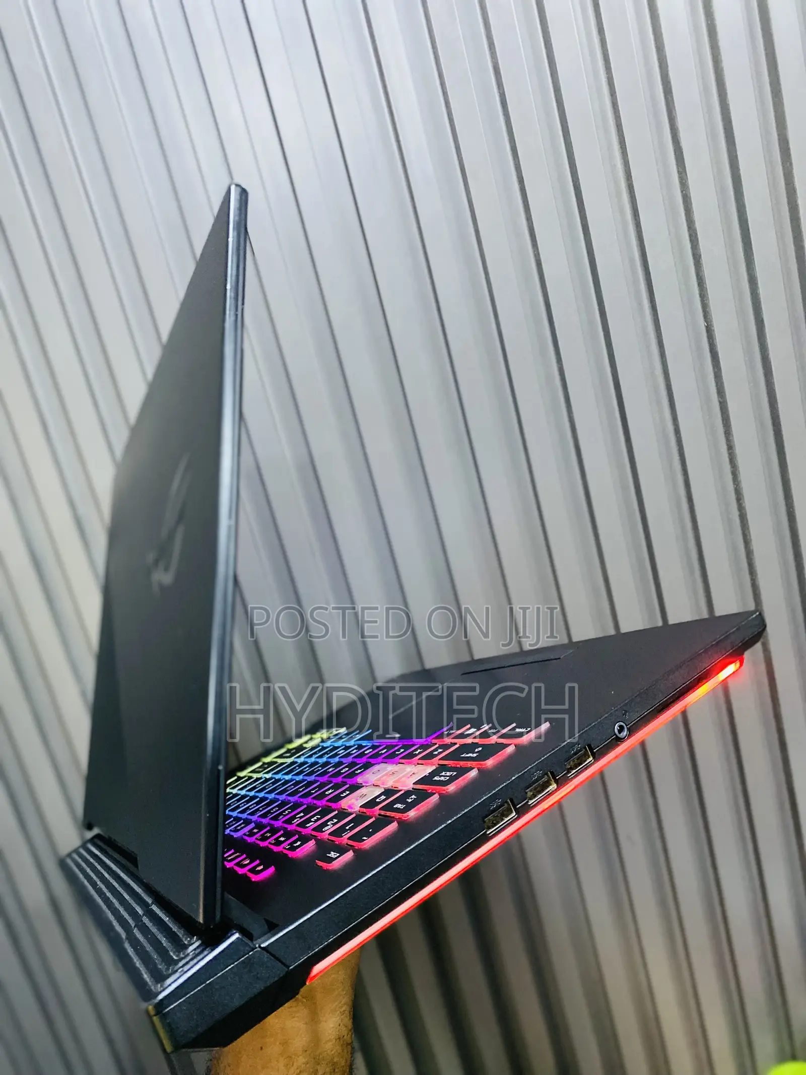 Laptop Asus ROG Strix G15 G512 16GB Intel Core i7 SSD 512GB