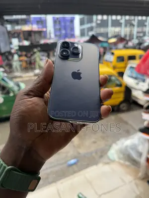 Apple iPhone 15 Pro 256 GB Purple
