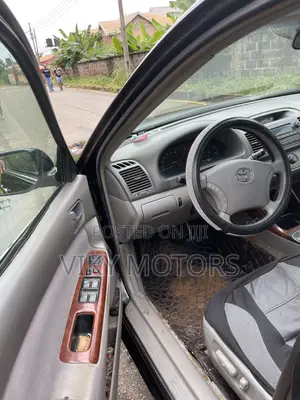 Toyota Camry LE 4dr Sedan (2.4L 4cyl 5A) 2005 Black