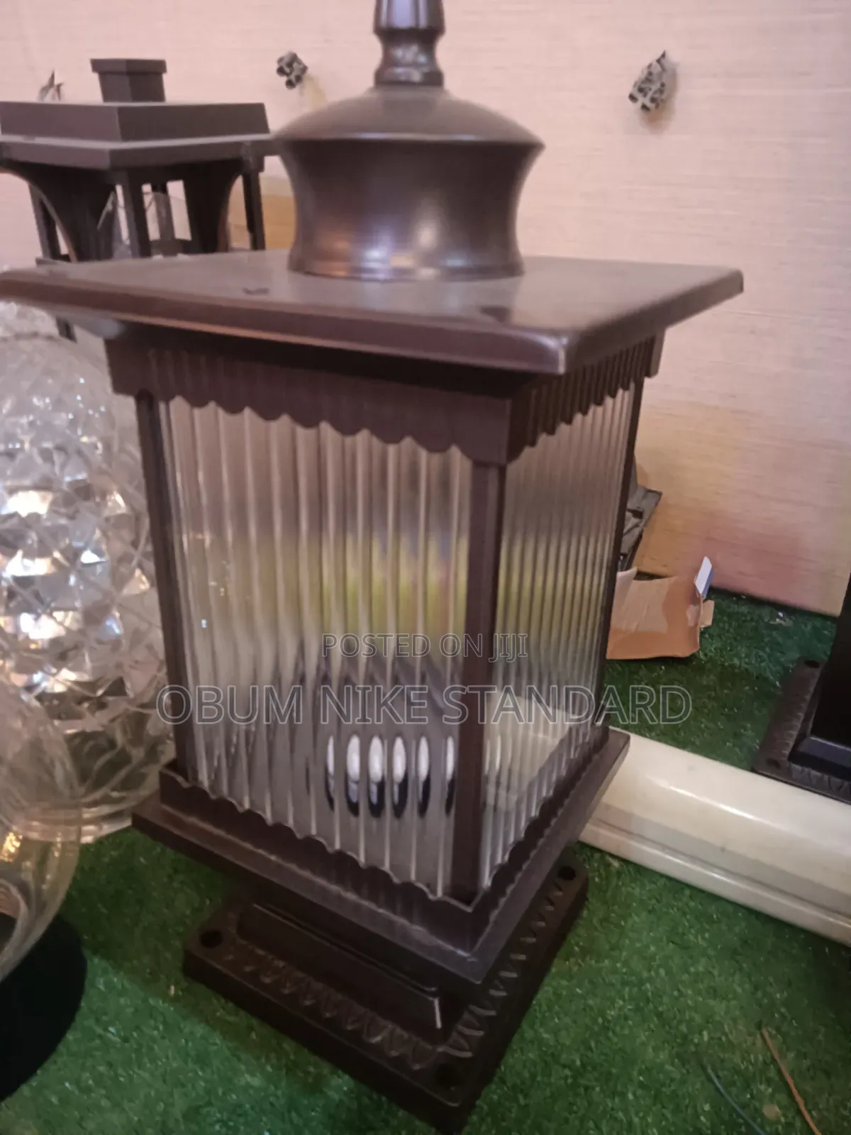Gate Light Cast