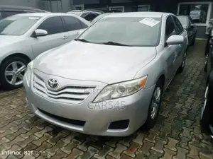 Toyota Camry 2011 Silver