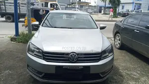 Volkswagen Passat 1.8 S Sedan 2012 Silver