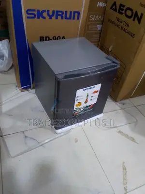 Skyrun 50L Personal Fridge – Compact Space-Saving Design