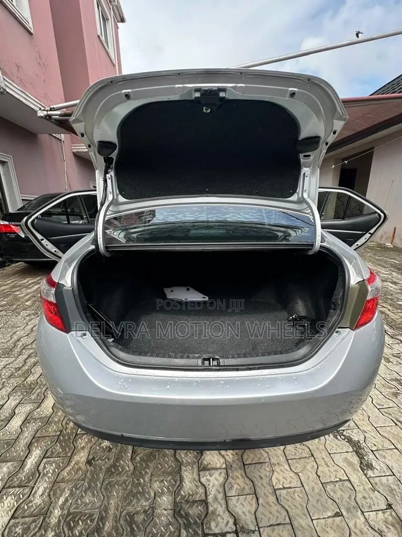Toyota Corolla 2014 Silver