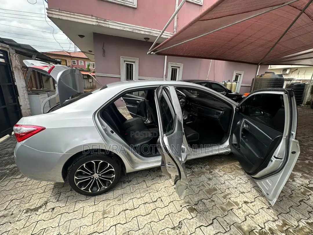 Toyota Corolla 2014 Silver