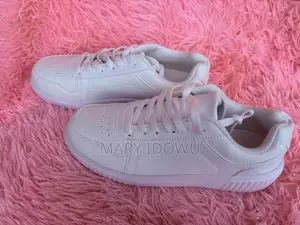 White Unisex Low Sneakers