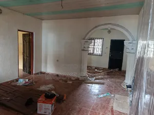 3bdrm Bungalow in Benin City for rent