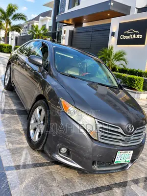 Toyota Venza AWD 2011 Gray