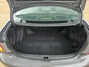 Toyota Corolla LE 4dr Sedan (1.8L 4cyl 4A) 2010 Gray