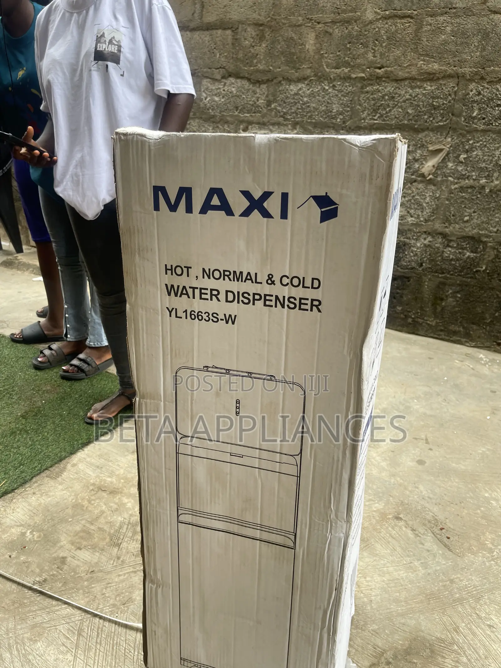 Maxi User-Friendly Water Dispenser