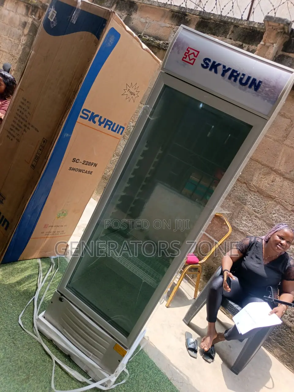 Skyrun SC-228FN Cold Drinks Display Chiller
