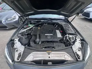 Mercedes-Benz C300 Sport 4dr AWD 4Matic Sedan (2.0L 4cyl 7A) 2015 Gray