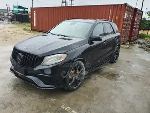 Mercedes-Benz M Class 2012 Black