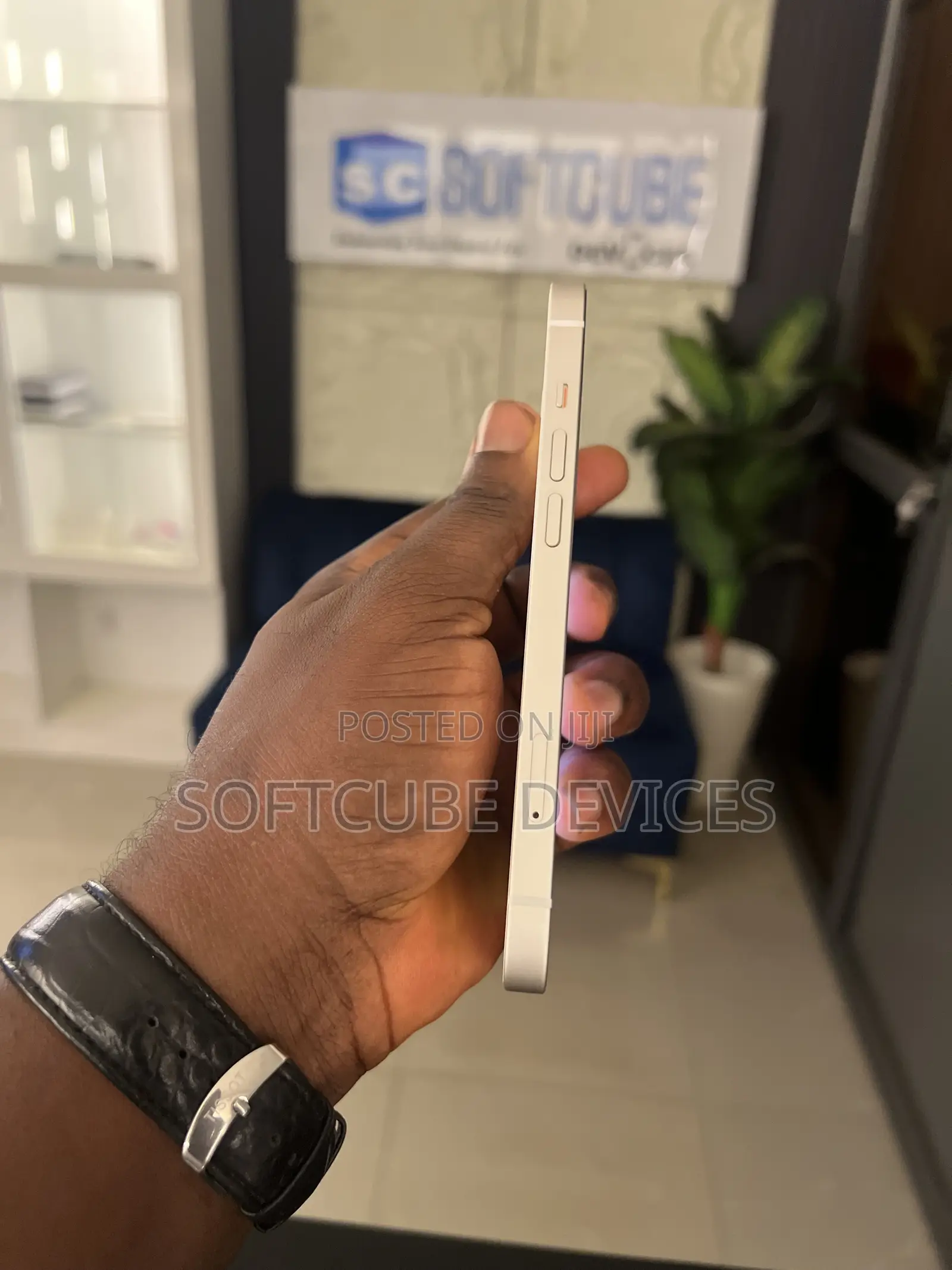 Apple iPhone 13 128 GB White
