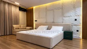 3 Bedroom Fully Furnished Serviced Apartment