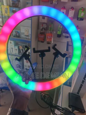 RGB Ringlight With 3 Phoneholder
